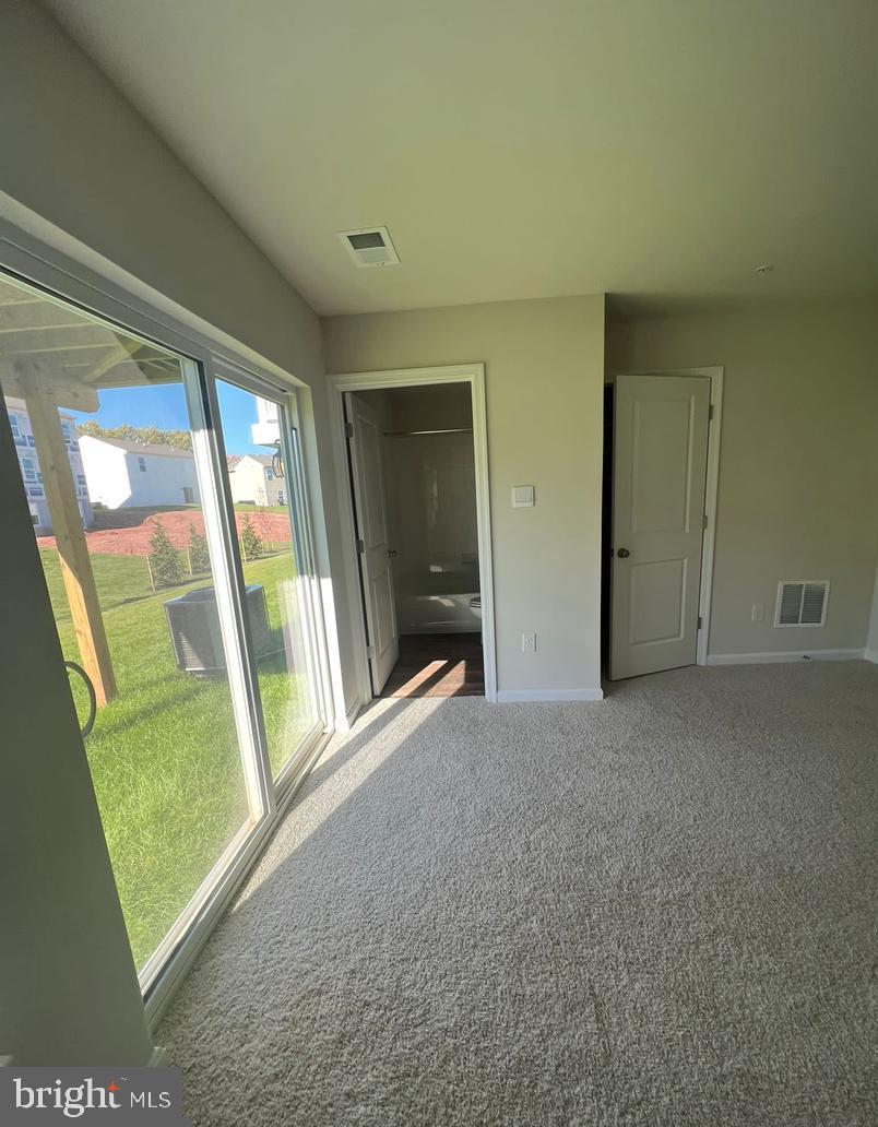 TUSCARORA CREEK - Residential Lease