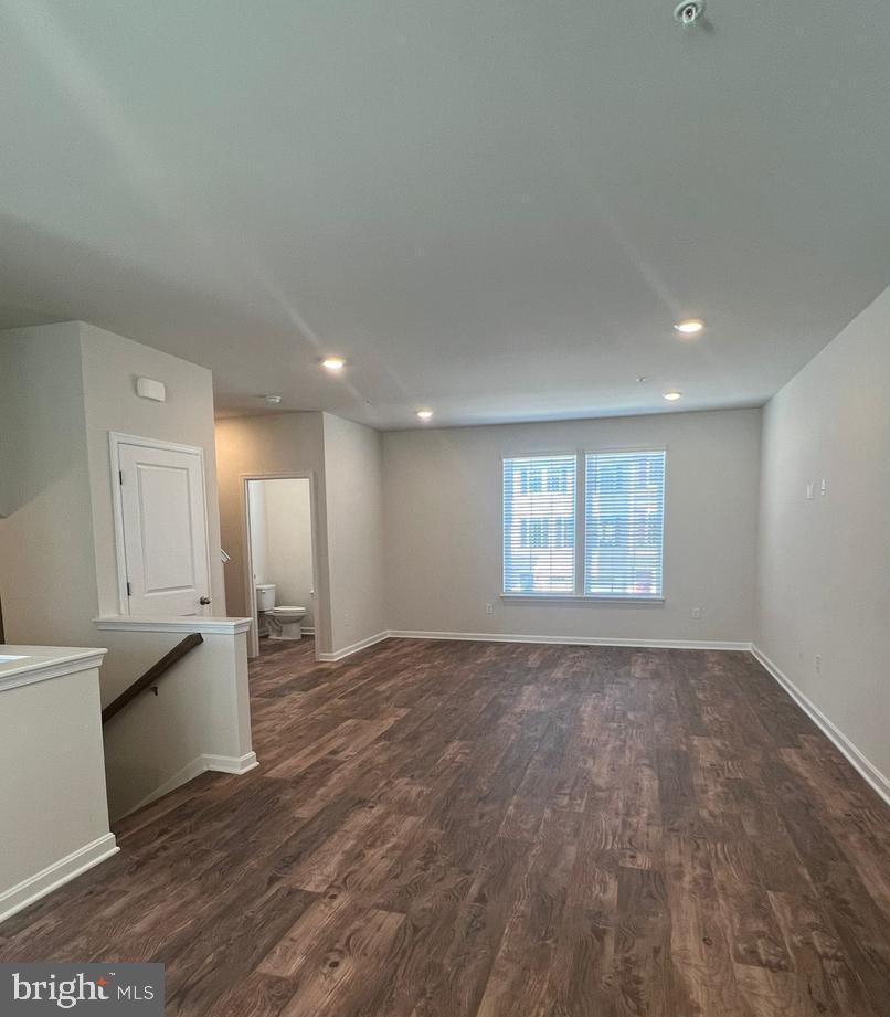 TUSCARORA CREEK - Residential Lease