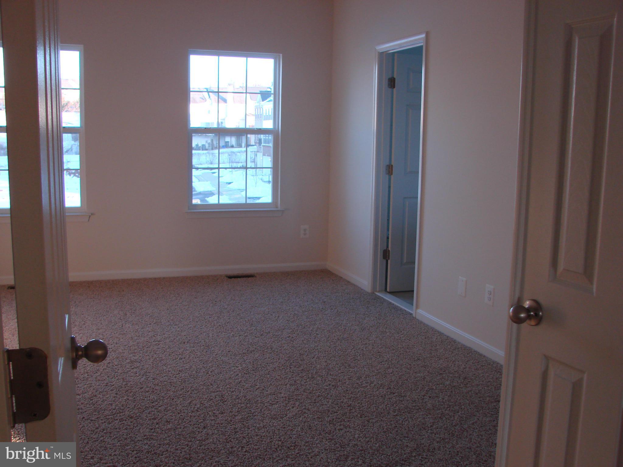 DOMINION CROSSING - Residential Lease