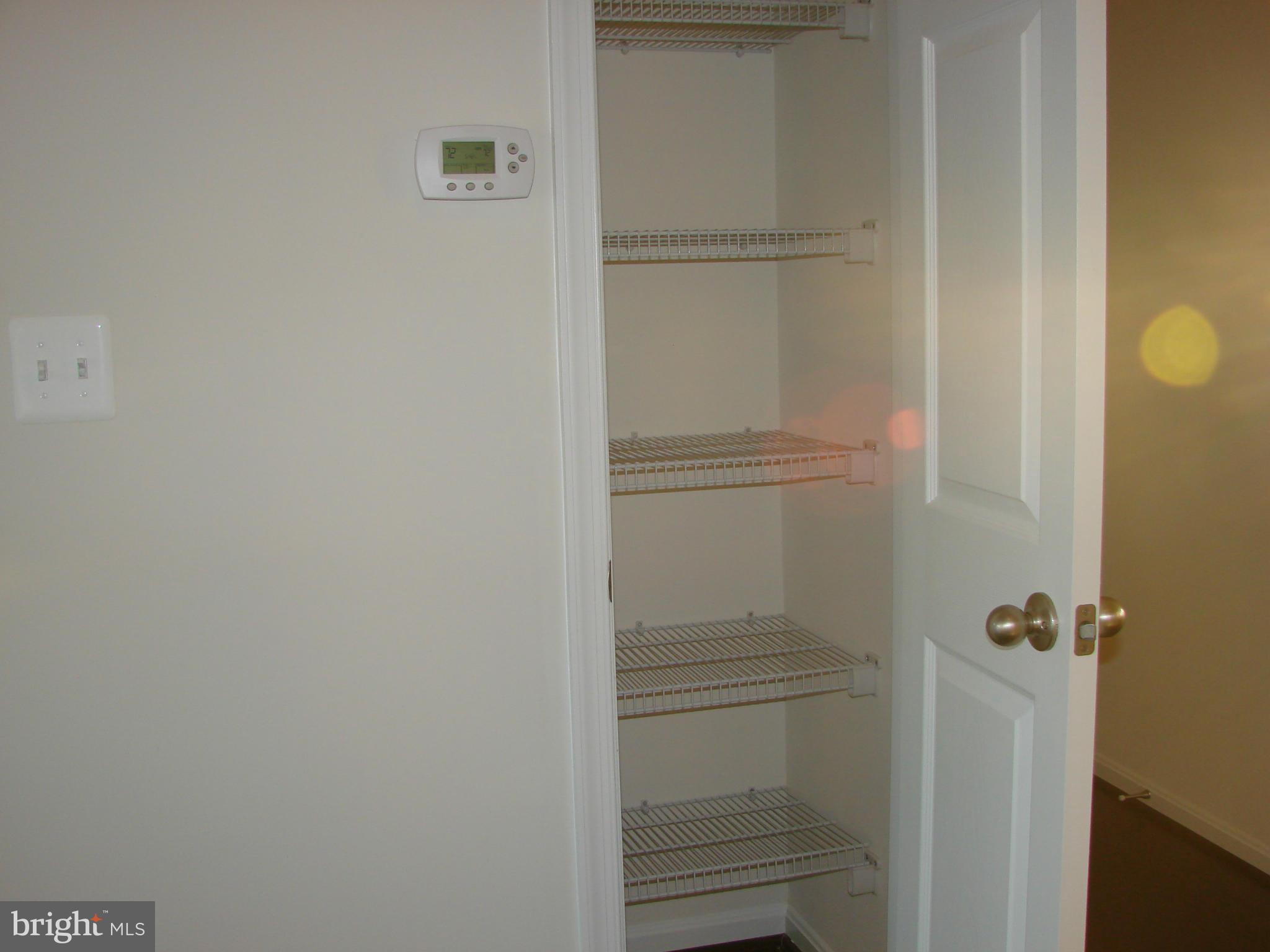 DOMINION CROSSING - Residential Lease