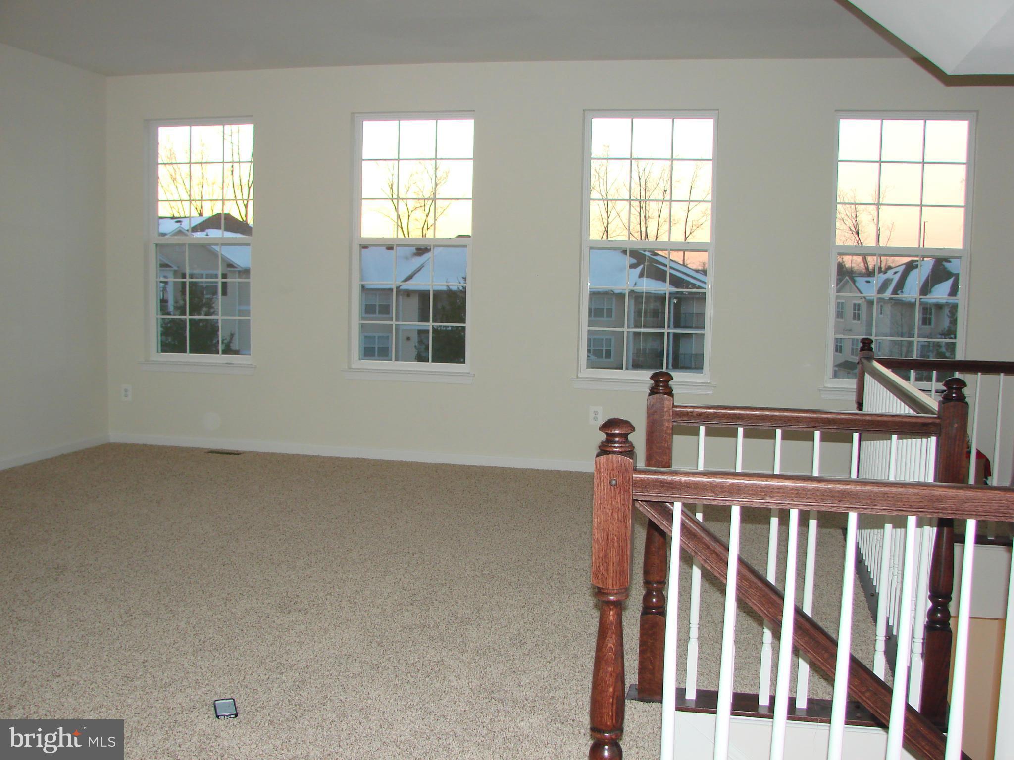 DOMINION CROSSING - Residential Lease