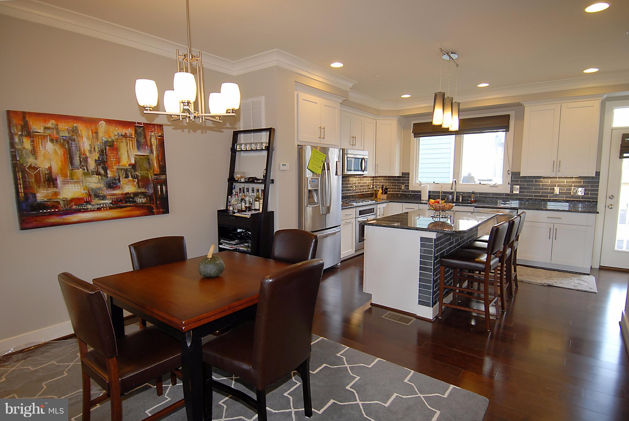 OLD TOWN COMMONS - Residential Lease