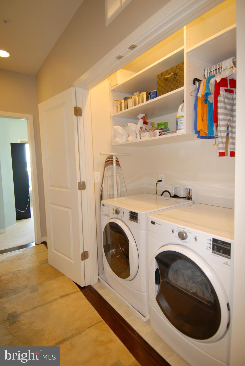 OLD TOWN COMMONS - Residential Lease