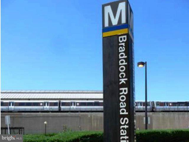 OLD TOWN COMMONS - Residential Lease