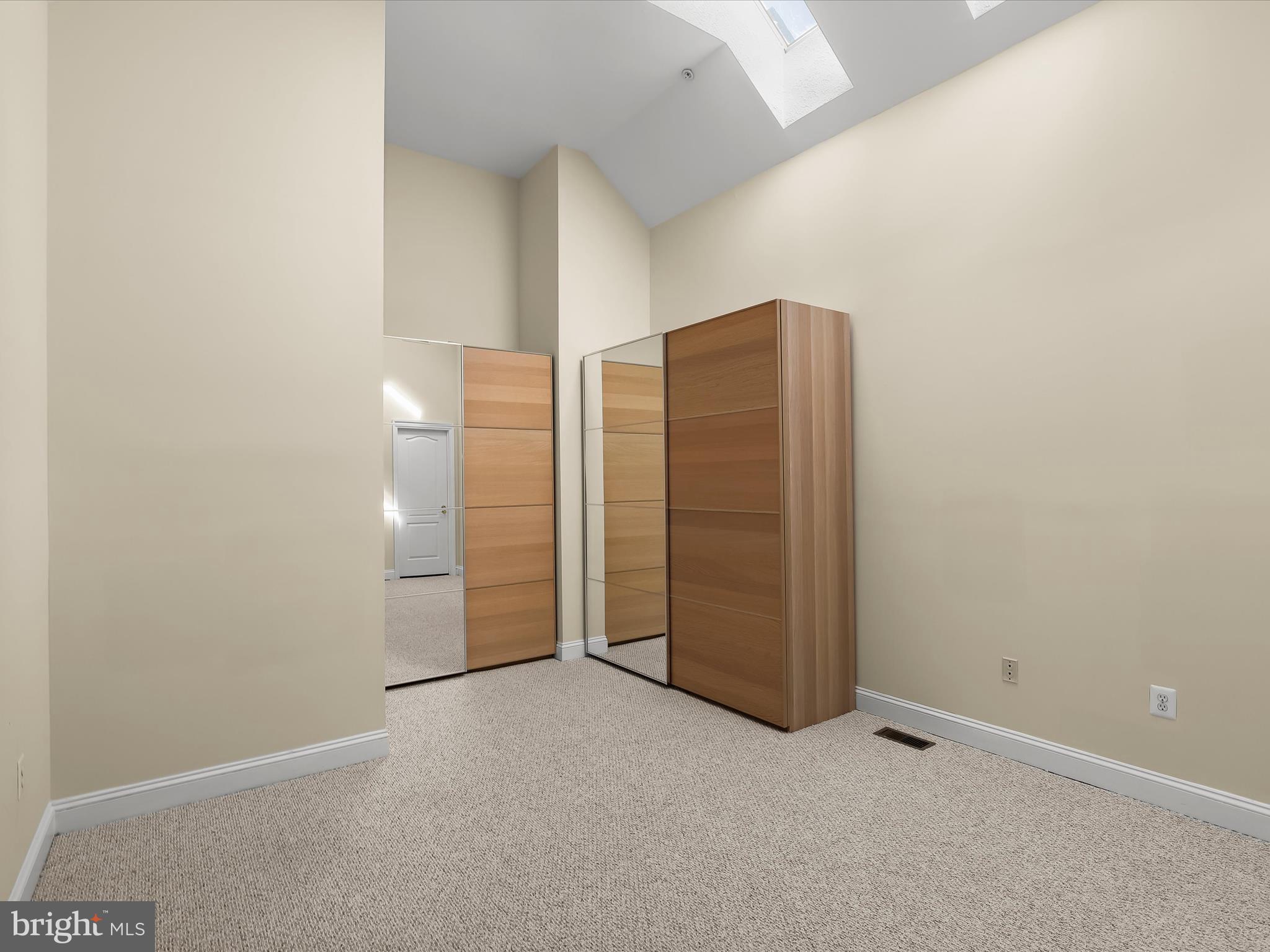 TILDEN WOODS - Residential