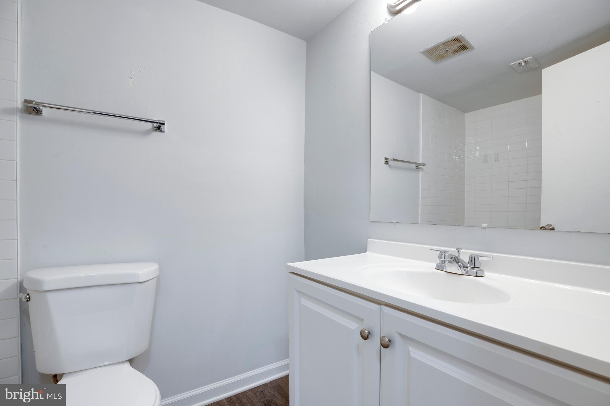 OCCOQUAN RIDGE CONDO - Residential