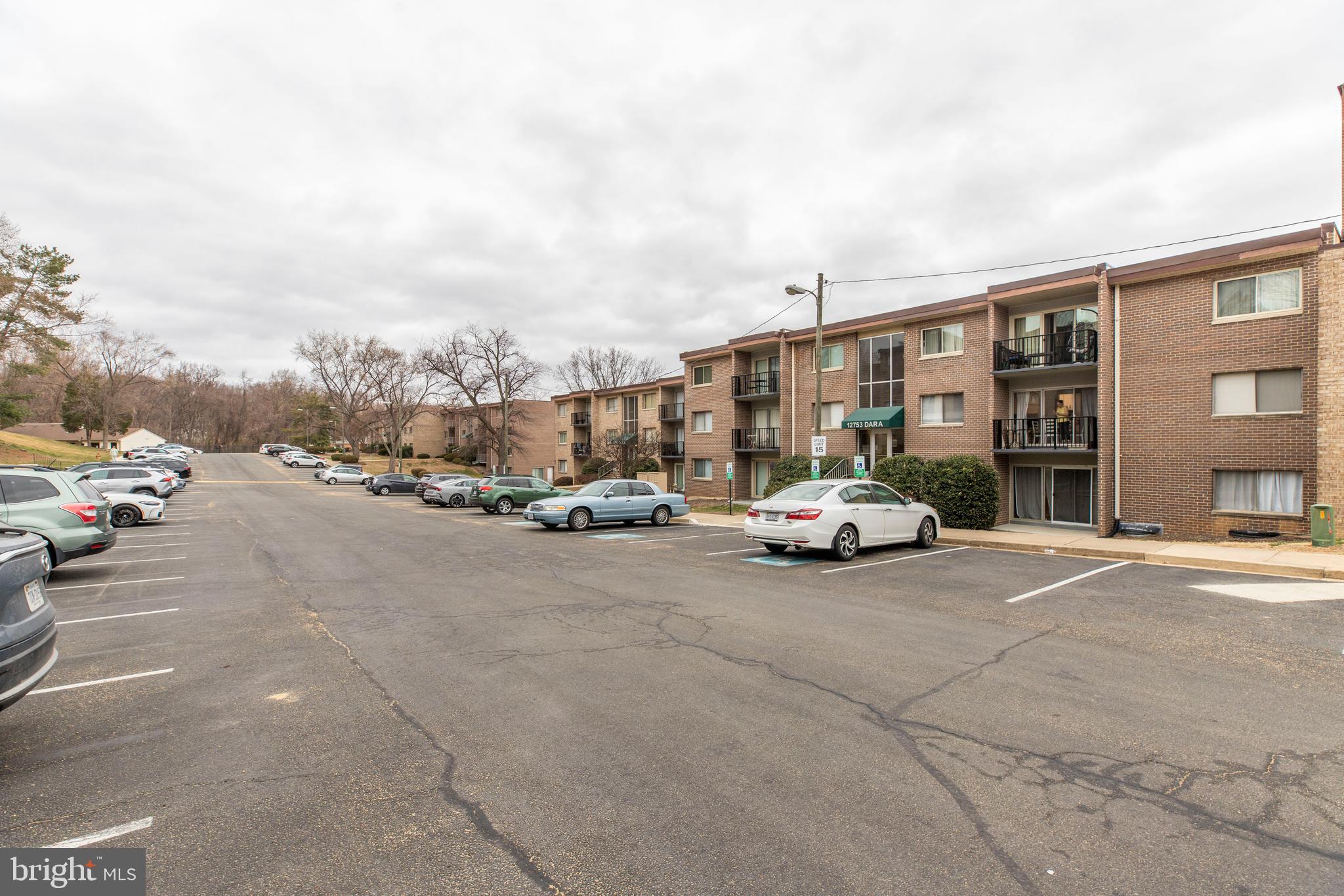 OCCOQUAN RIDGE CONDO - Residential