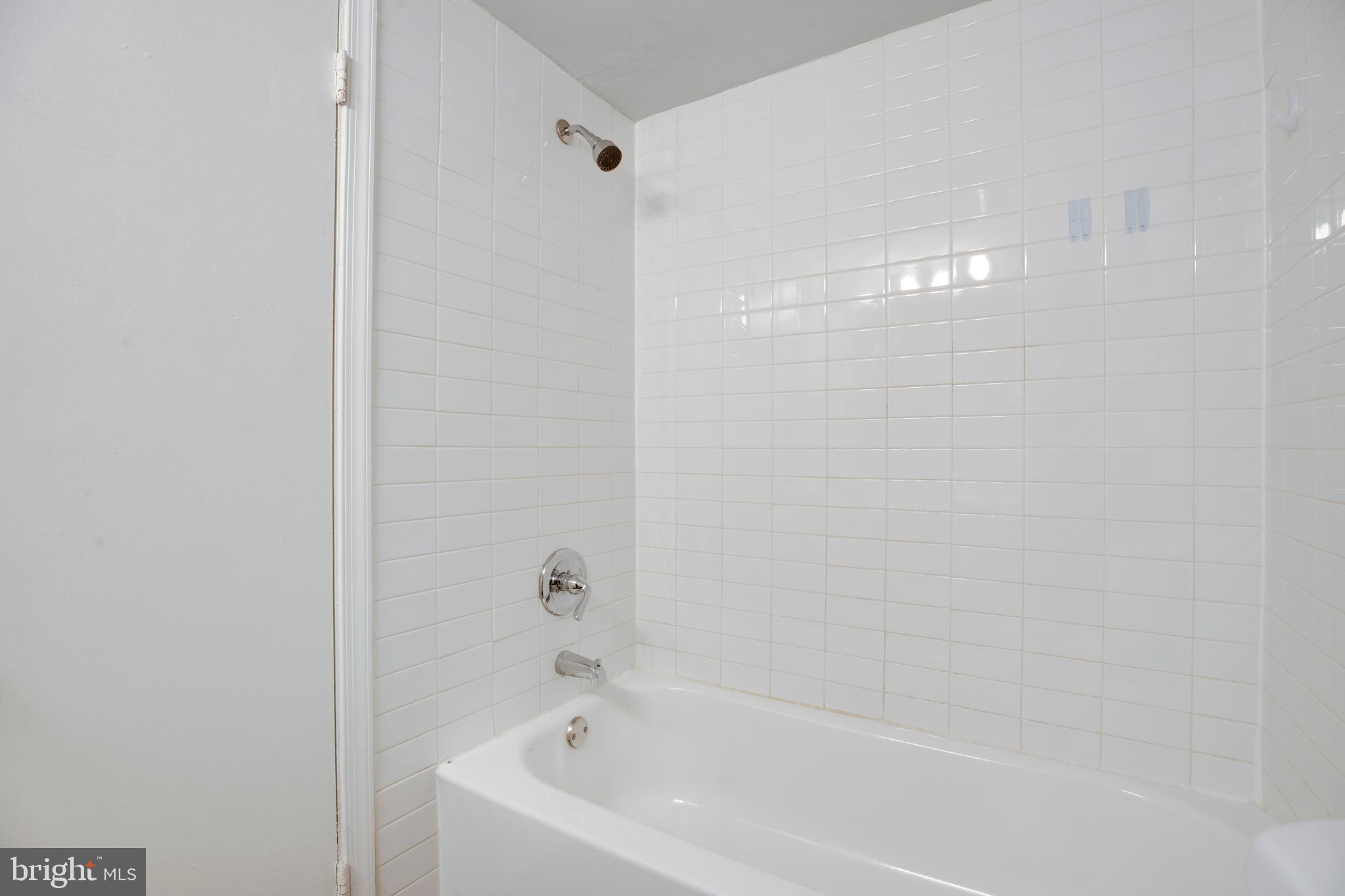 OCCOQUAN RIDGE CONDO - Residential