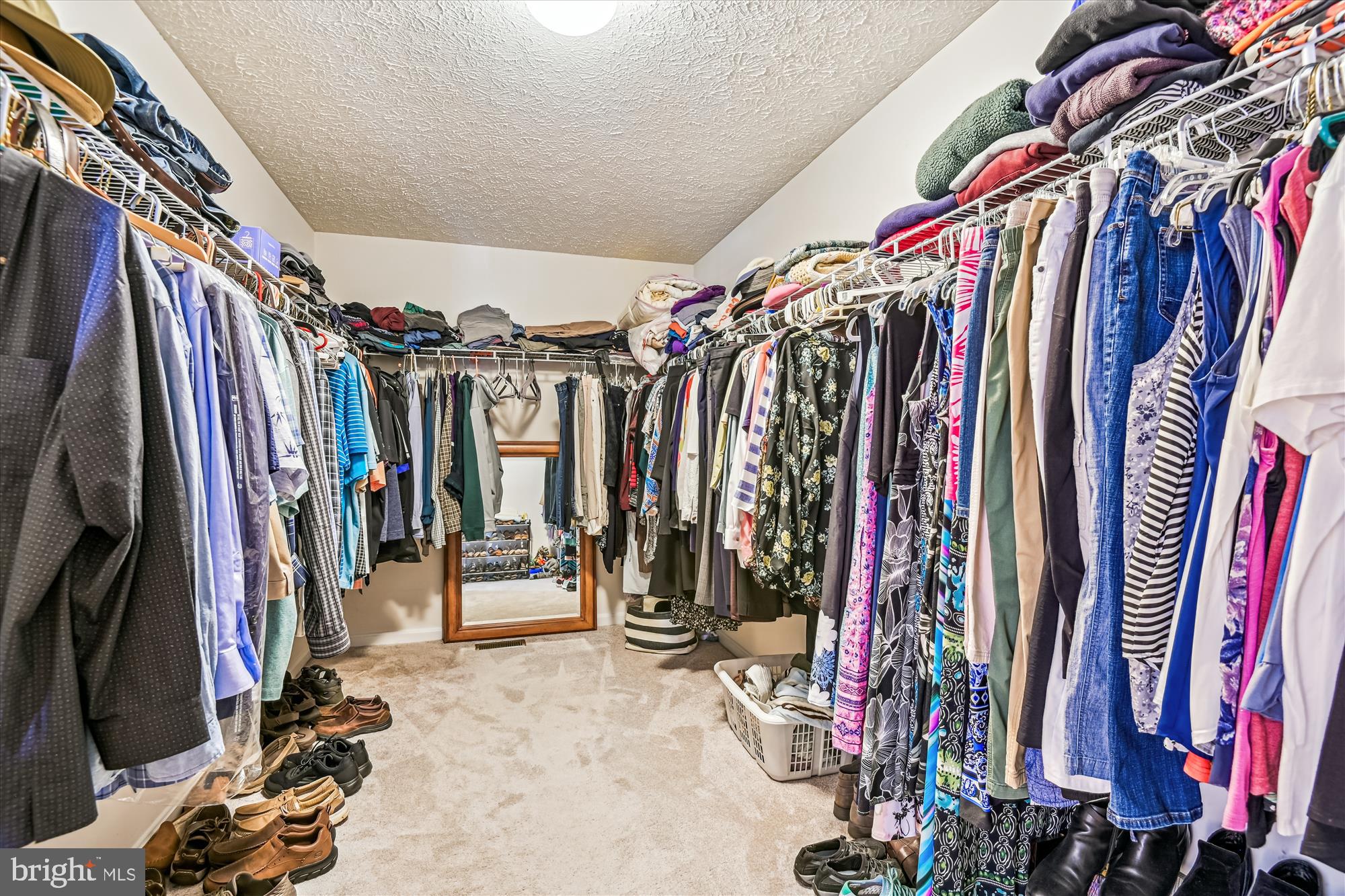 WALNUT POINT - Residential