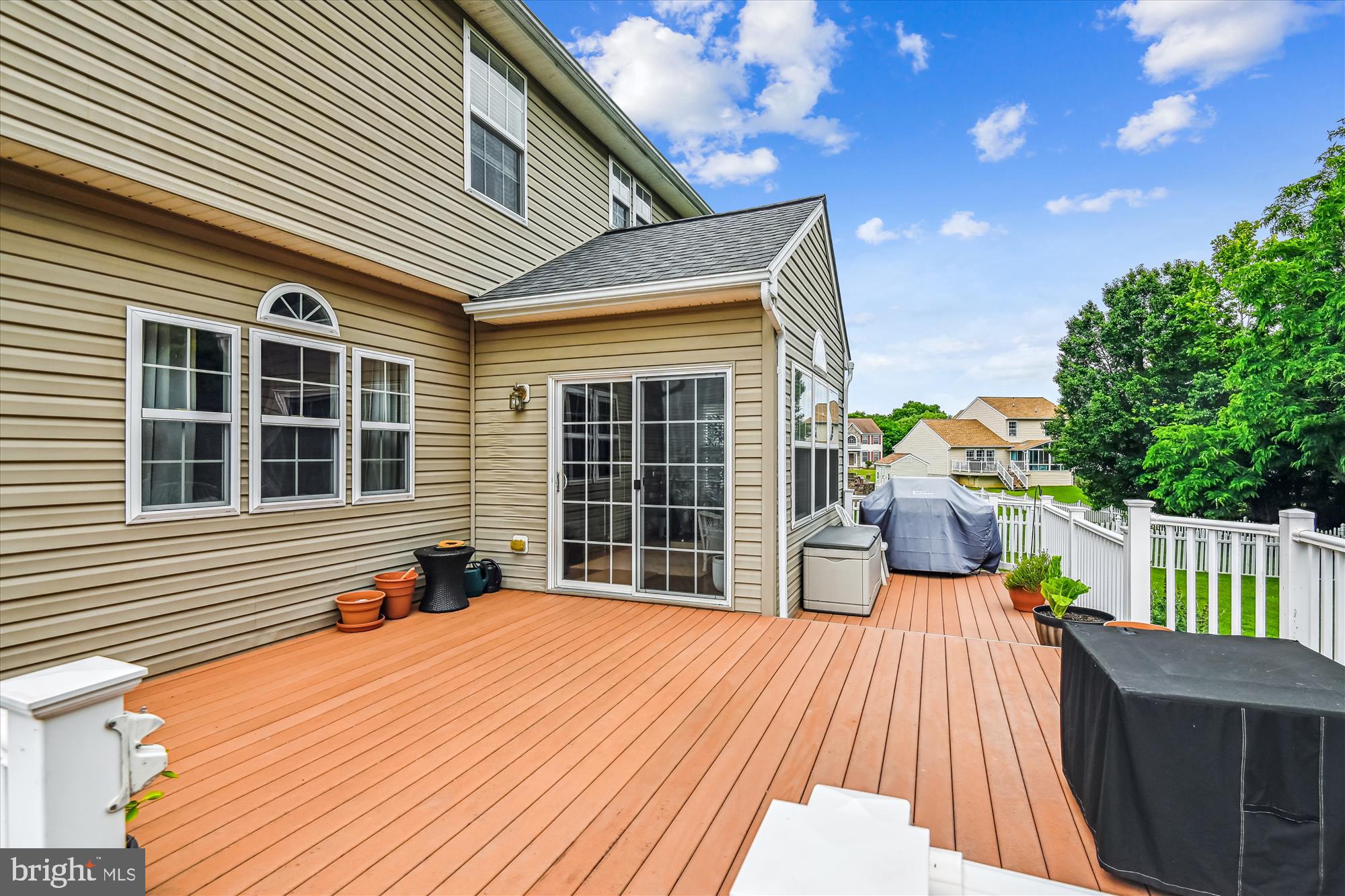 WALNUT POINT - Residential