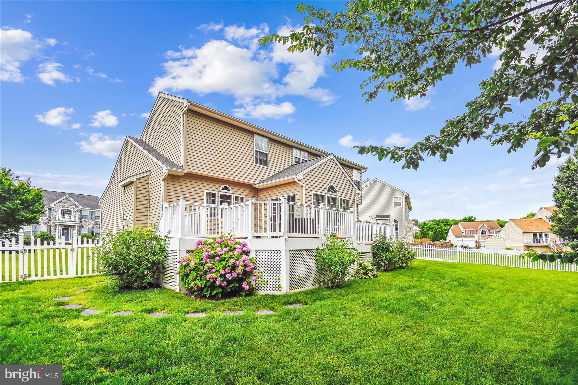 WALNUT POINT - Residential