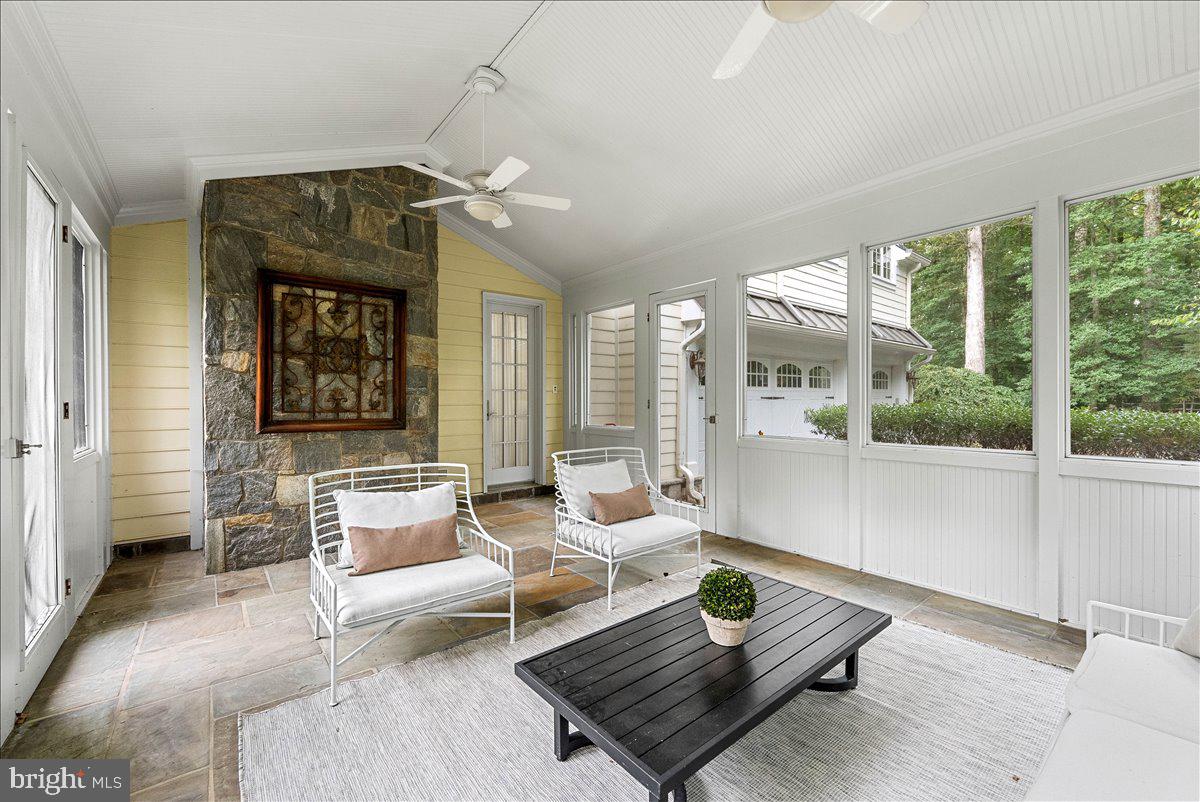 POTOMAC OUTSIDE - Residential