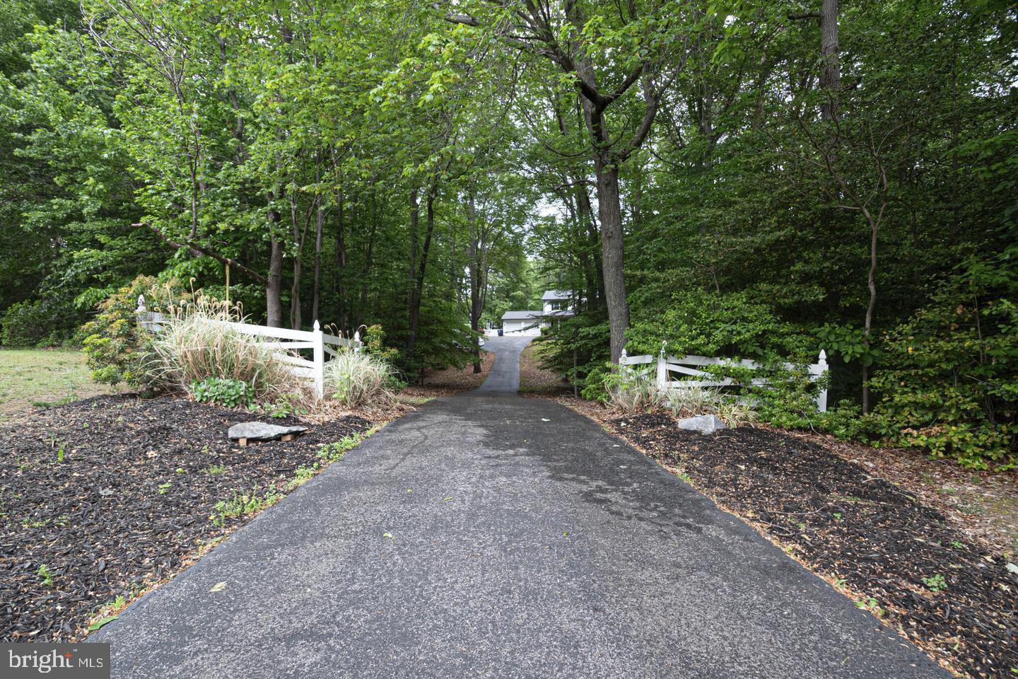 CHAPEL POINT WOODS - Residential