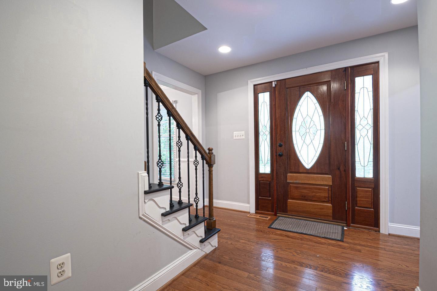 CHAPEL POINT WOODS - Residential