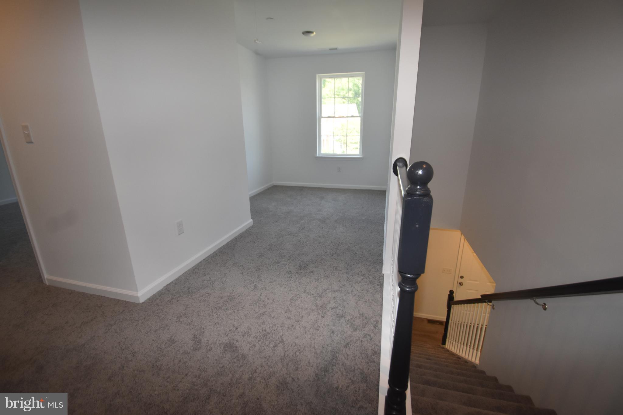 SAVANNAH OVERLOOK - Residential