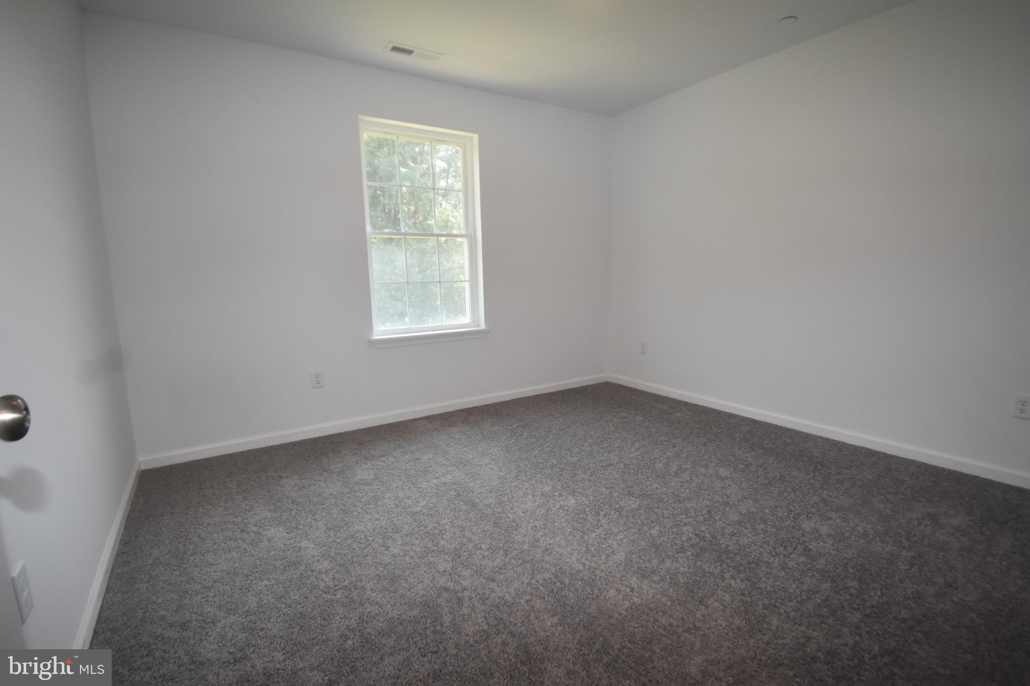 SAVANNAH OVERLOOK - Residential