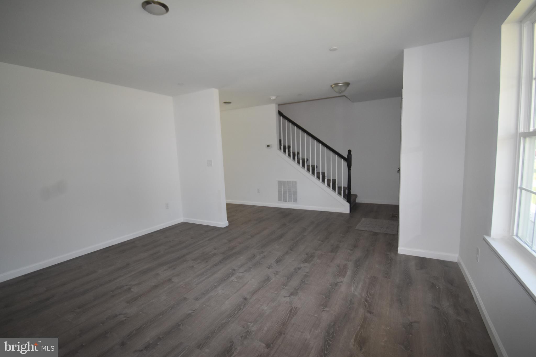 SAVANNAH OVERLOOK - Residential