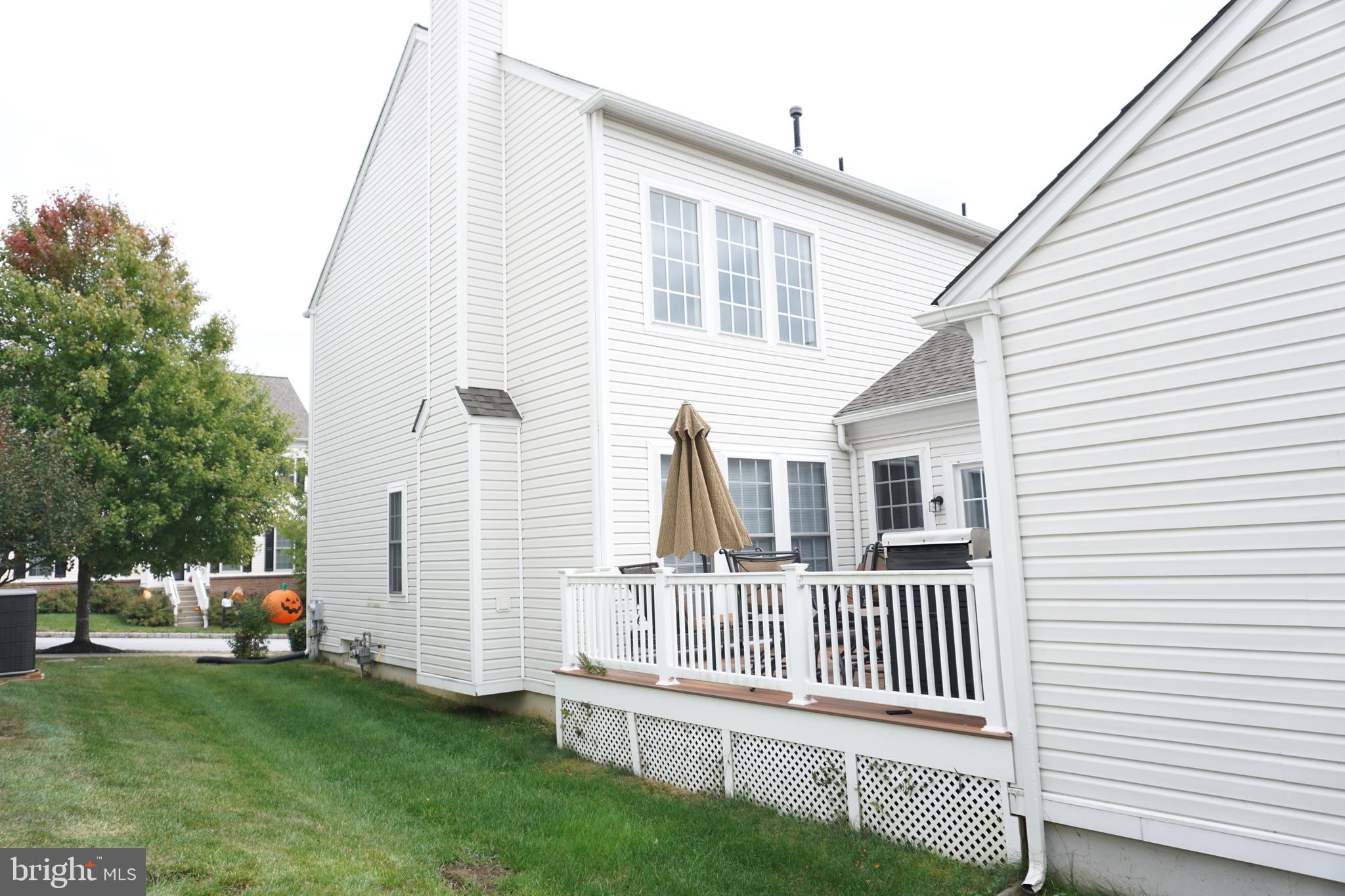 WINDSOR RIDGE - Residential Lease