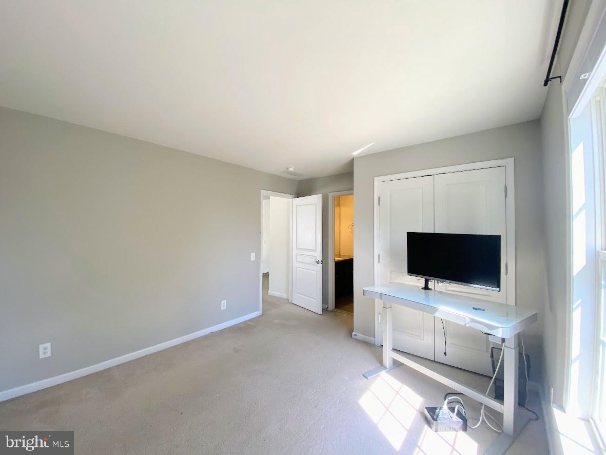 WINDSOR RIDGE - Residential Lease