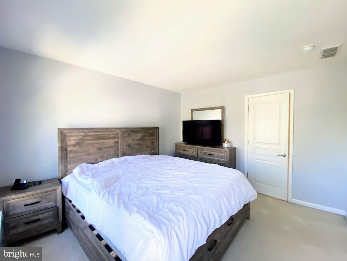 WINDSOR RIDGE - Residential Lease