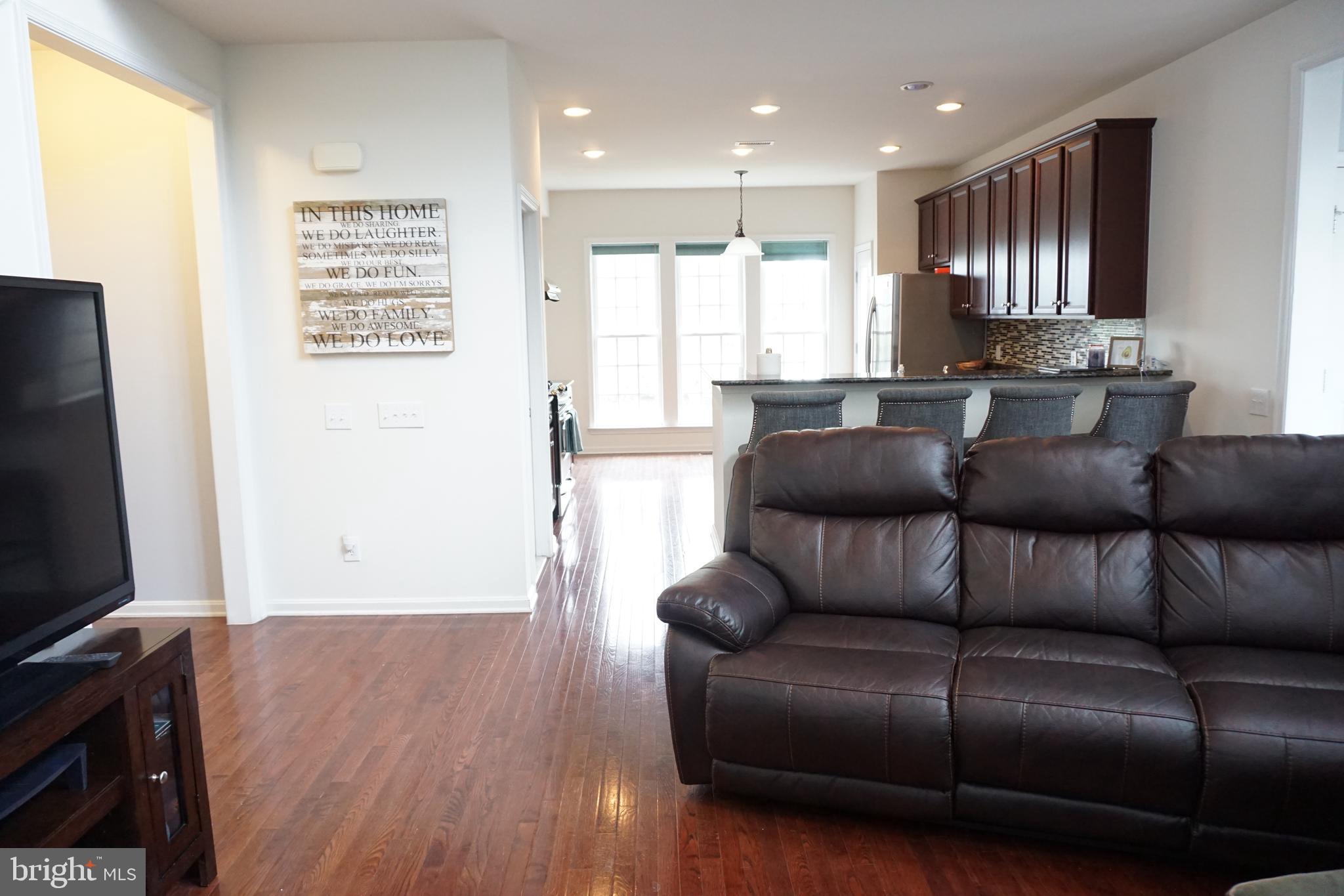 WINDSOR RIDGE - Residential Lease