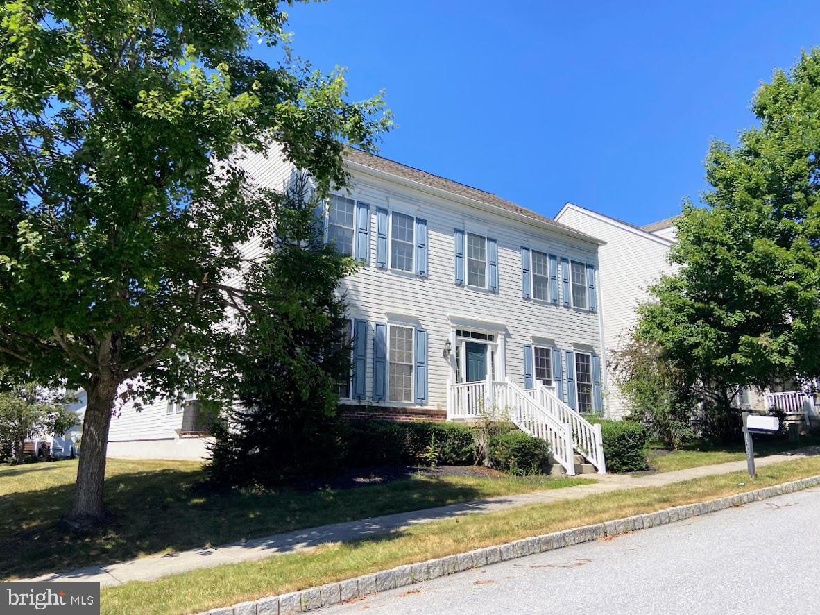 WINDSOR RIDGE - Residential Lease