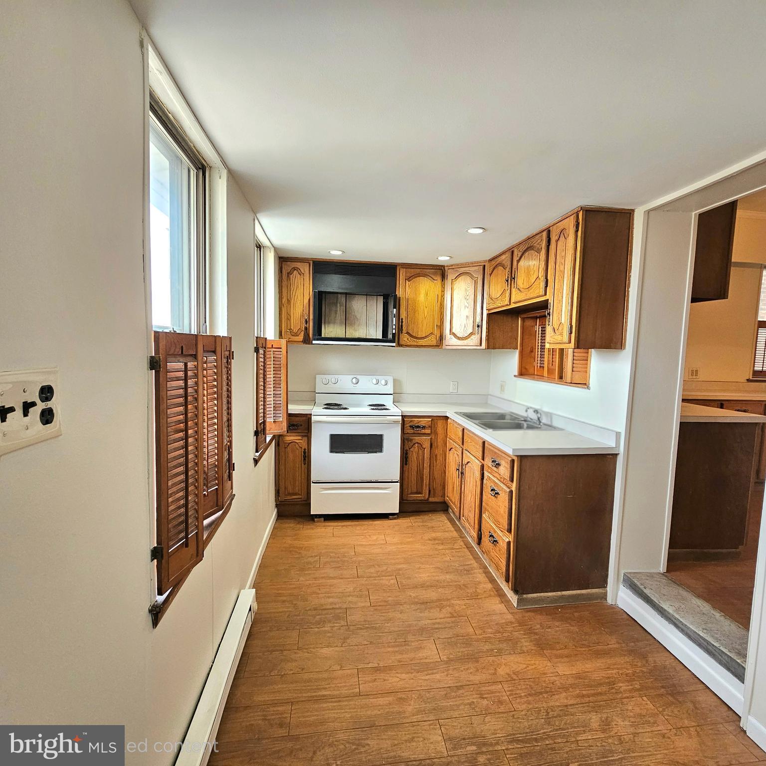 KING OF PRUSSIA - Residential