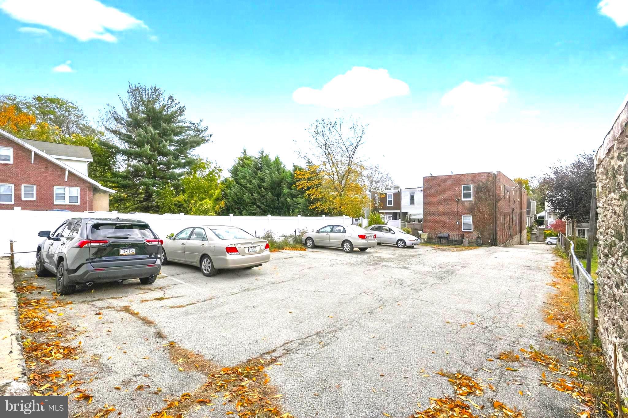 ROXBOROUGH - Residential Lease