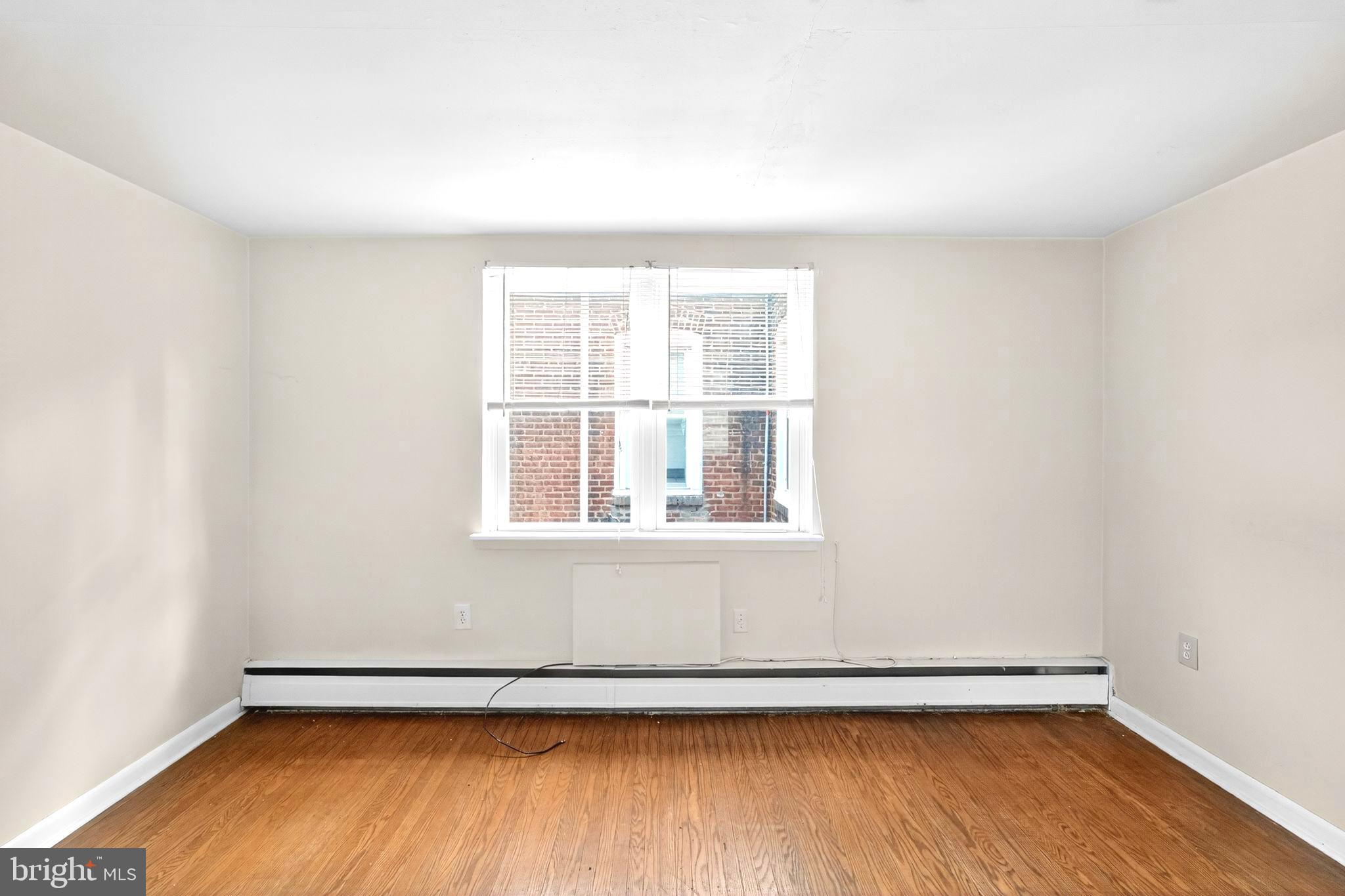 ROXBOROUGH - Residential Lease