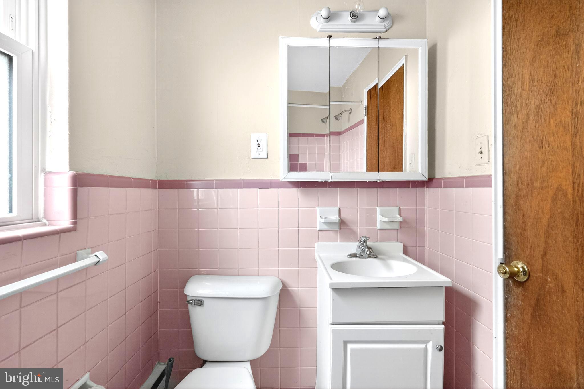 ROXBOROUGH - Residential Lease