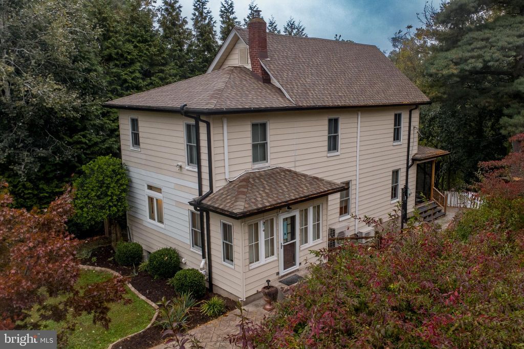 Photo of 917 Easton Road, RIEGELSVILLE, PA 18077 (MLS # PABU2107676)