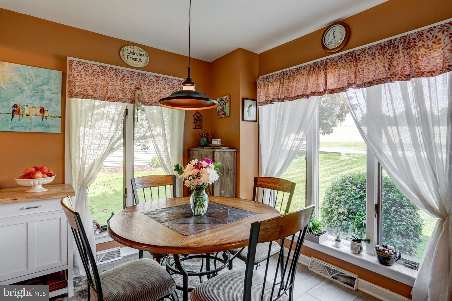 SHADOWSTONE MANOR - Residential