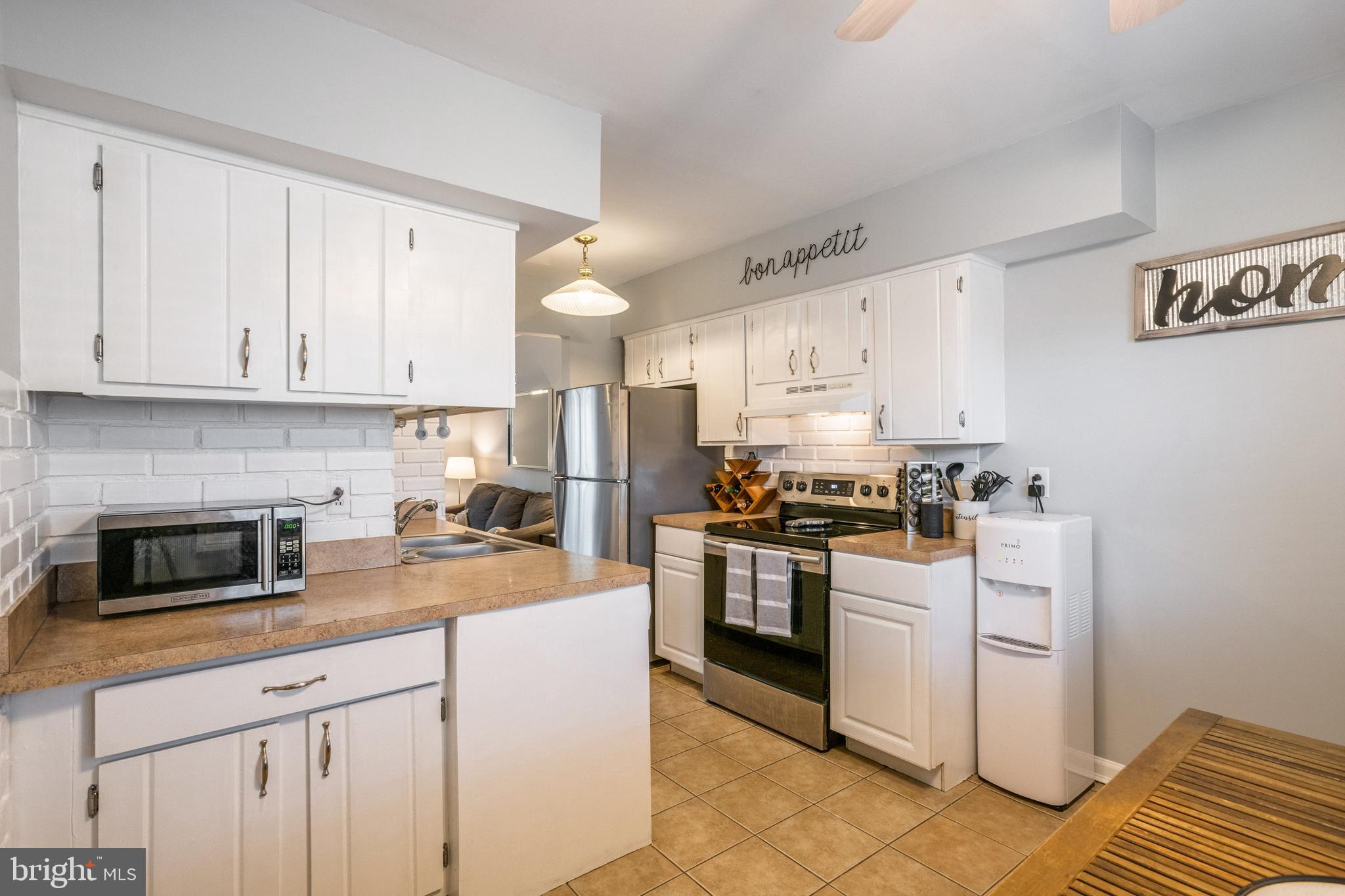 STAFFORDBOROUGH TOWNHOUSES - Residential