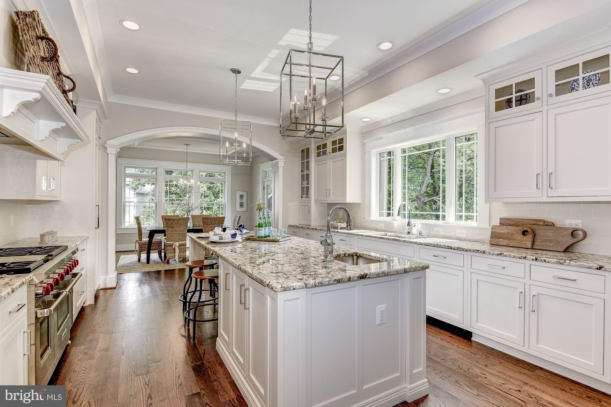 COUNTRY CLUB HILLS - Residential