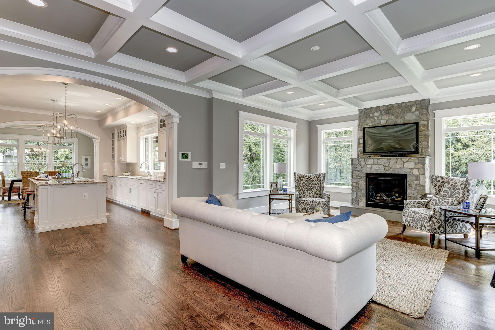 COUNTRY CLUB HILLS - Residential