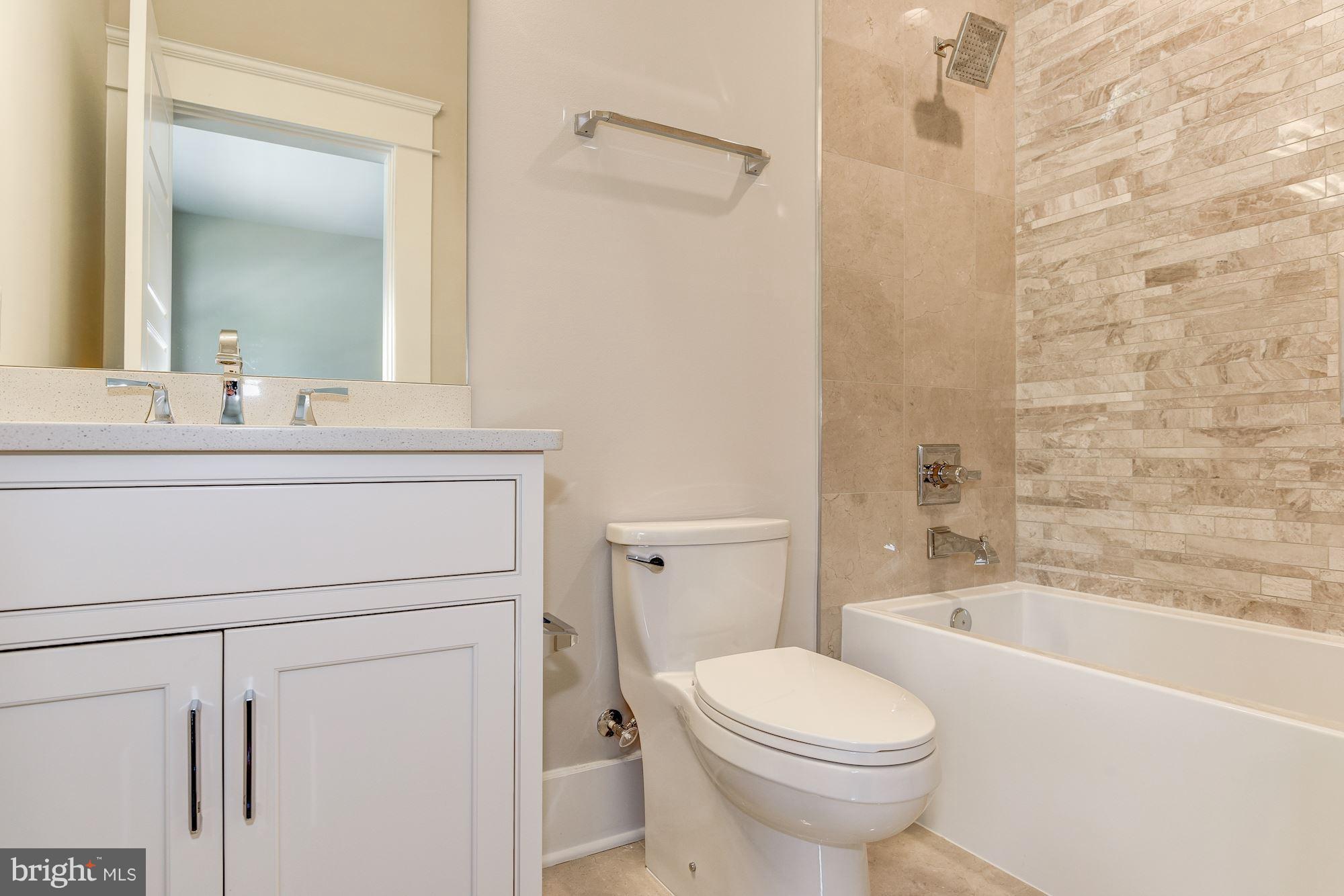 COUNTRY CLUB HILLS - Residential