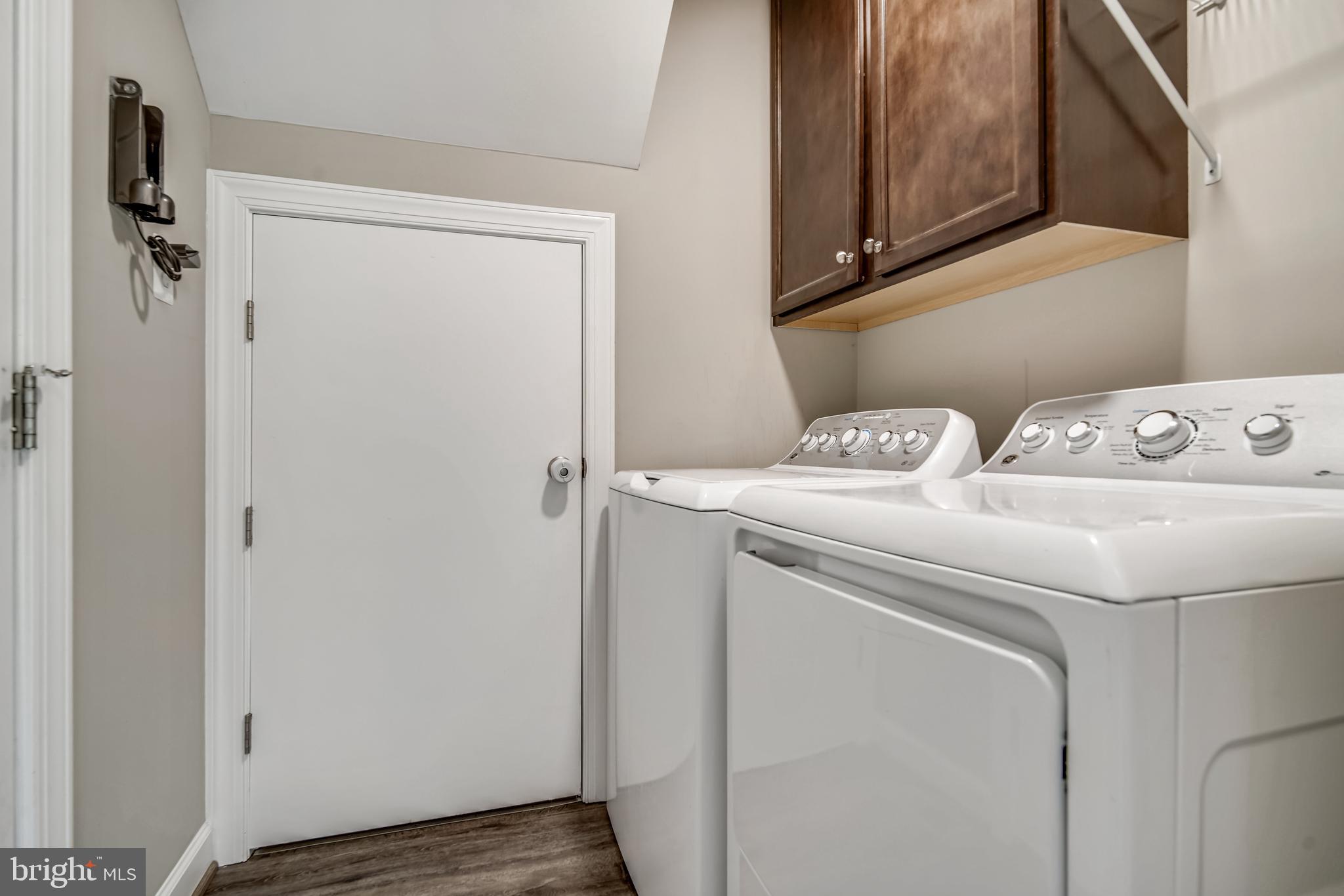 CLIFFTON ON THE POTOMAC - Residential