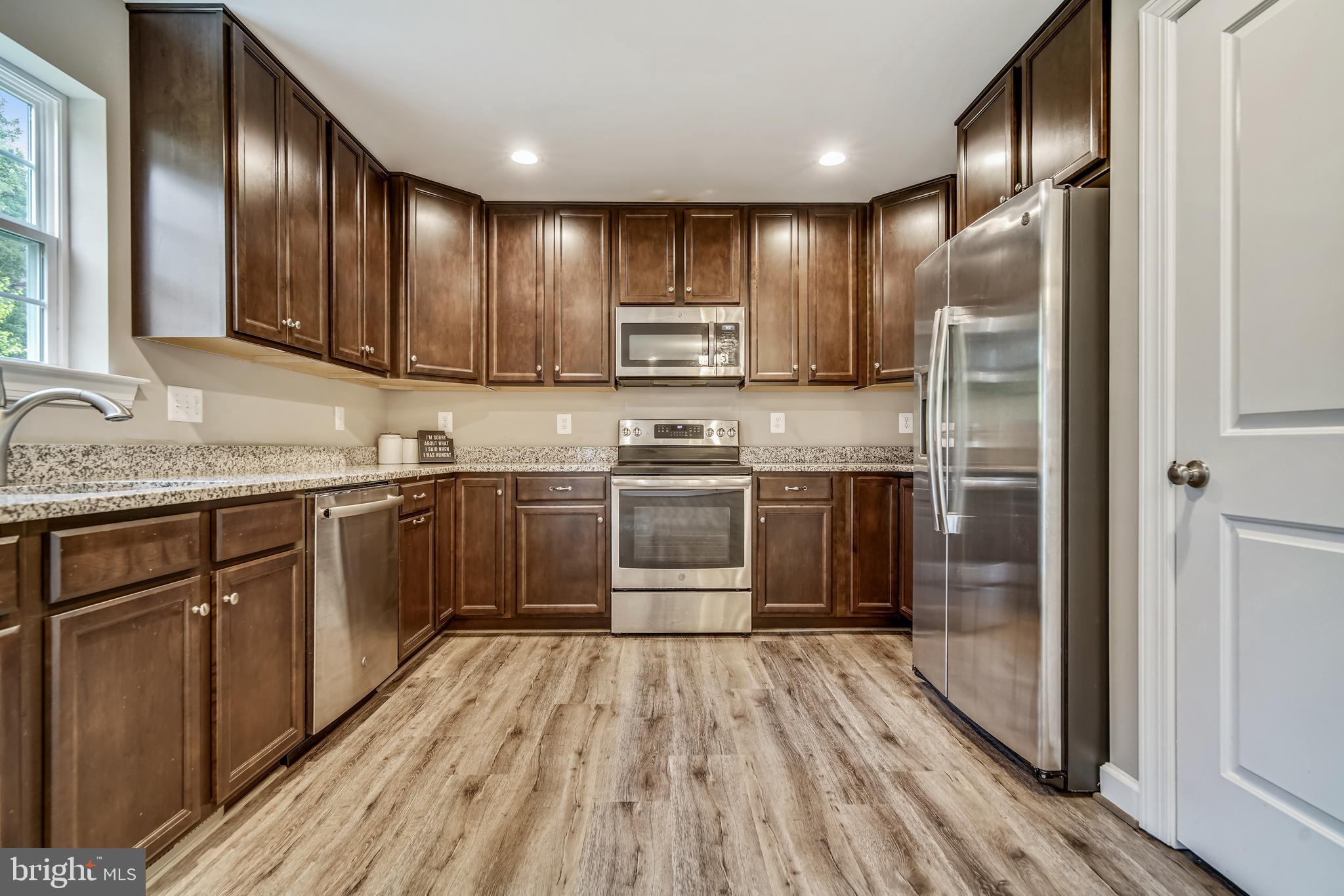 CLIFFTON ON THE POTOMAC - Residential