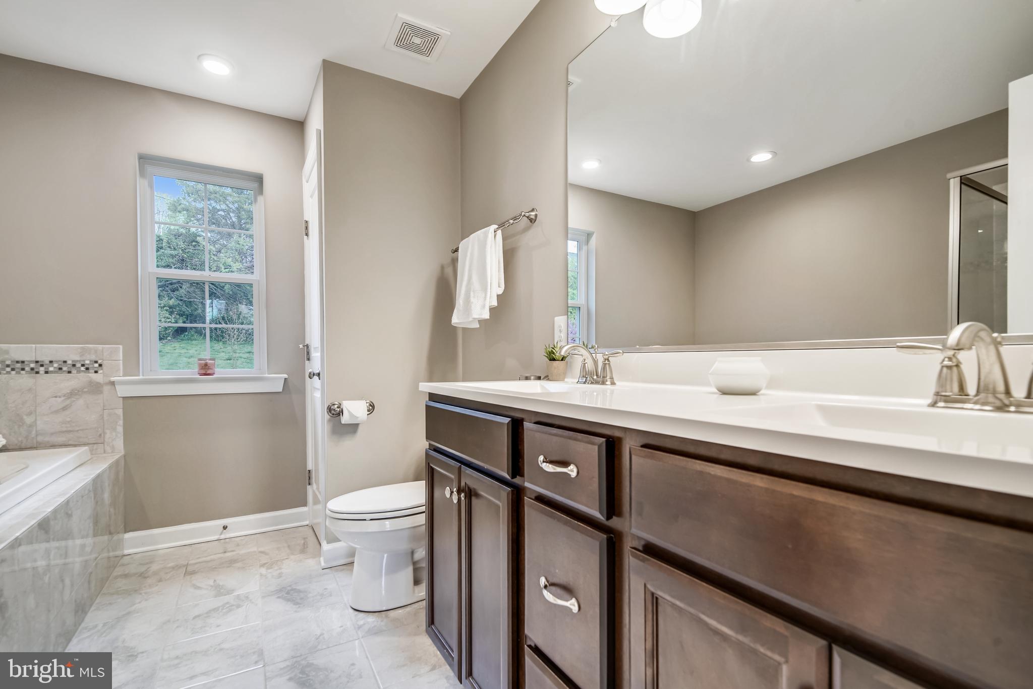 CLIFFTON ON THE POTOMAC - Residential