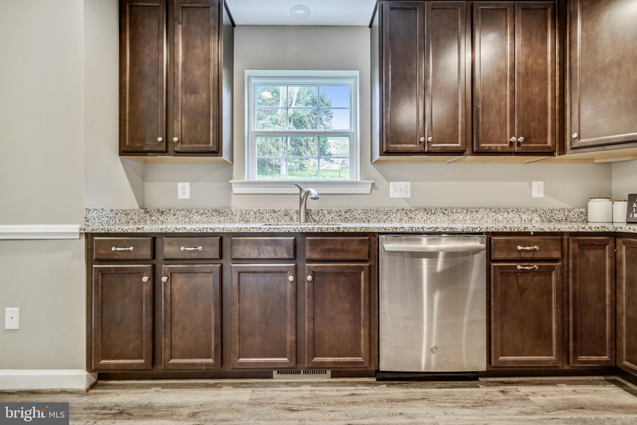 CLIFFTON ON THE POTOMAC - Residential