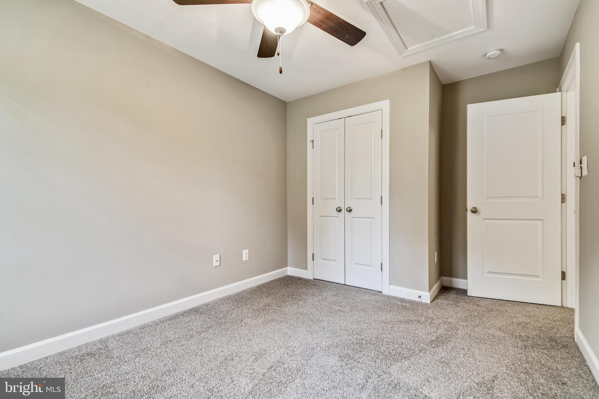 CLIFFTON ON THE POTOMAC - Residential