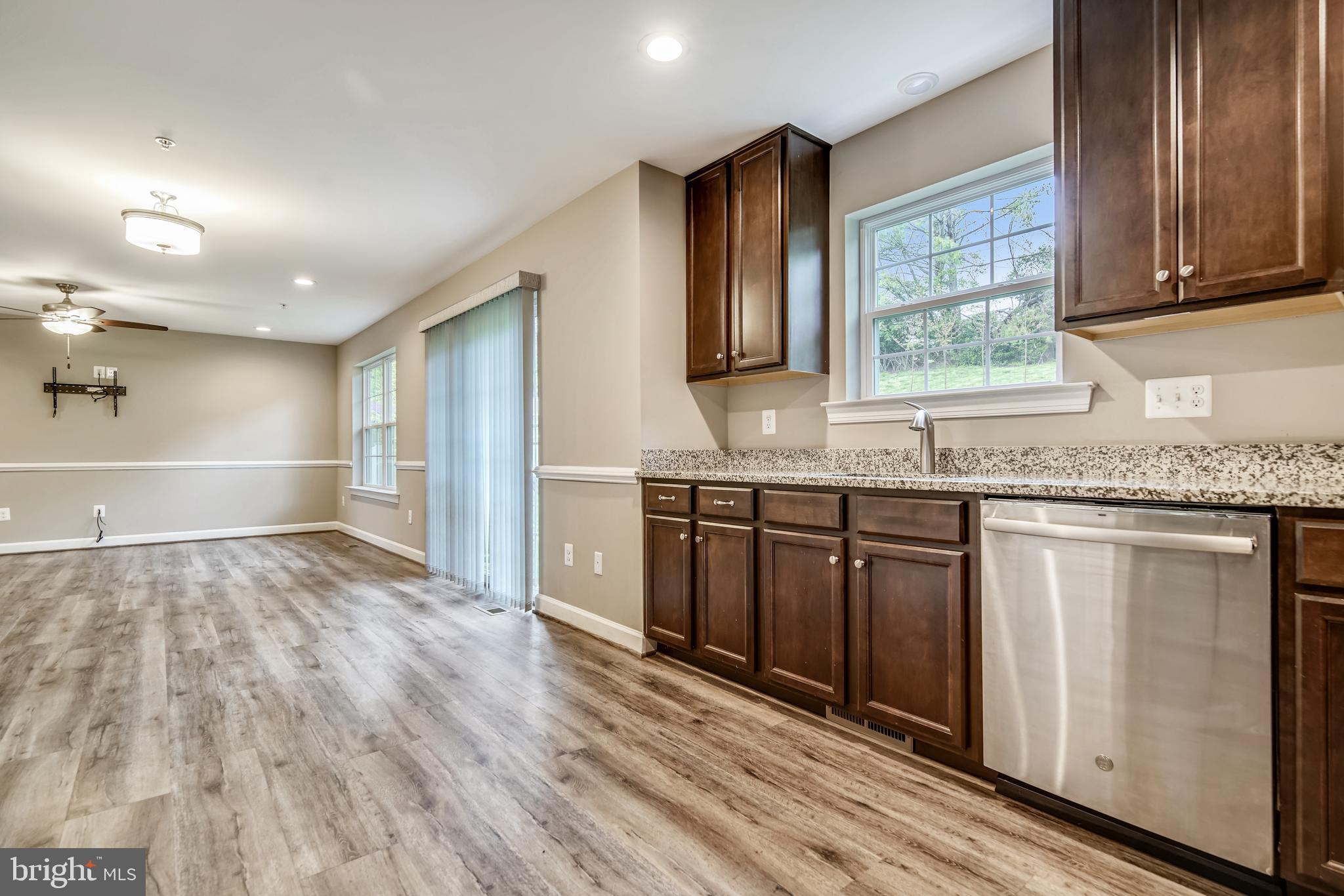 CLIFFTON ON THE POTOMAC - Residential