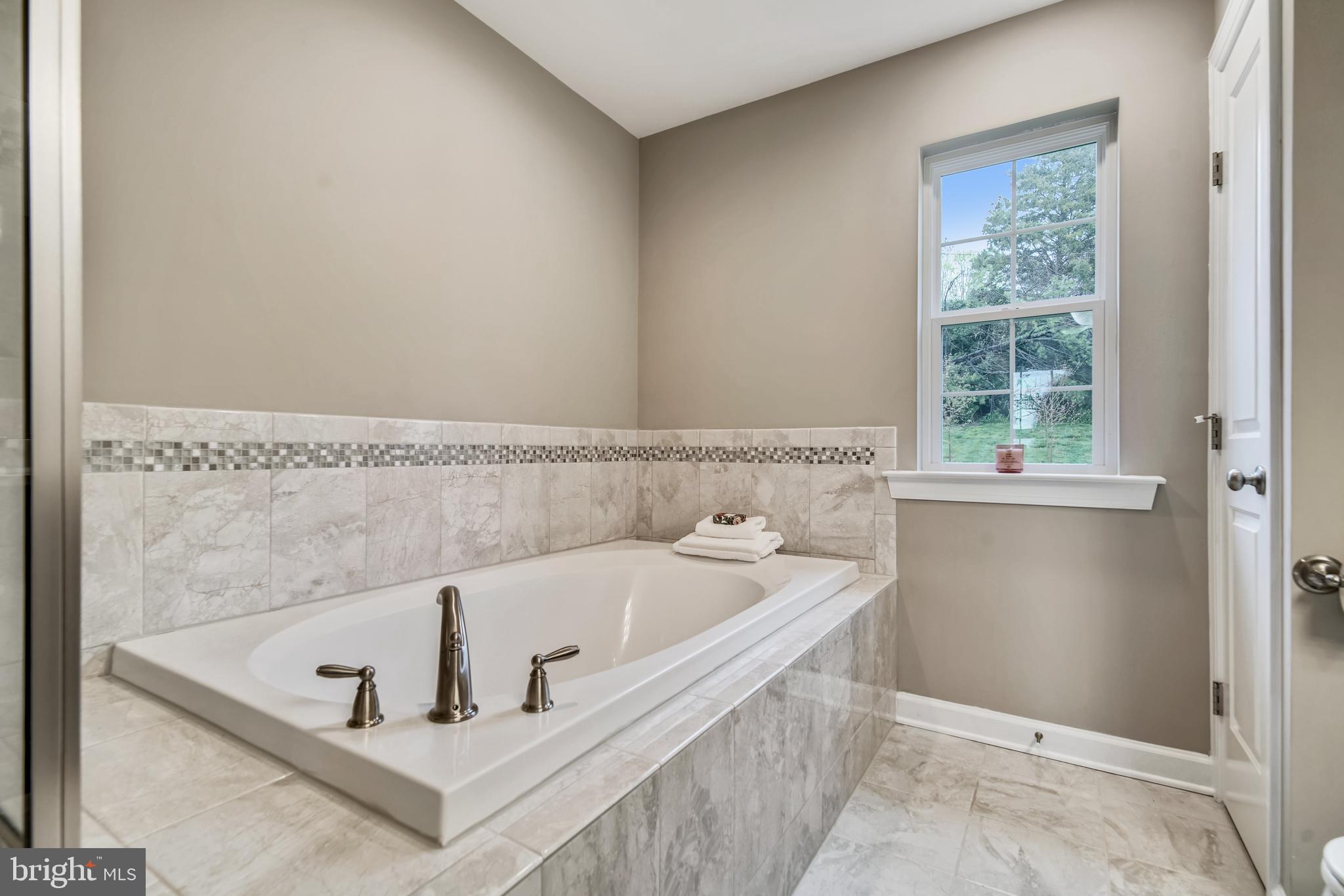 CLIFFTON ON THE POTOMAC - Residential