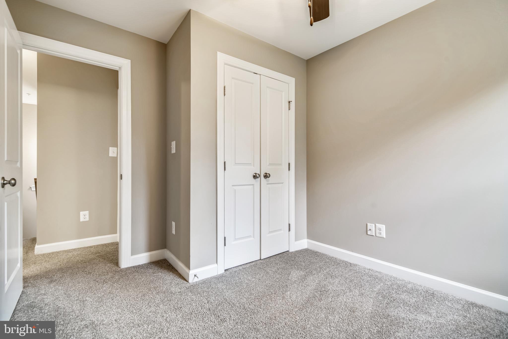 CLIFFTON ON THE POTOMAC - Residential