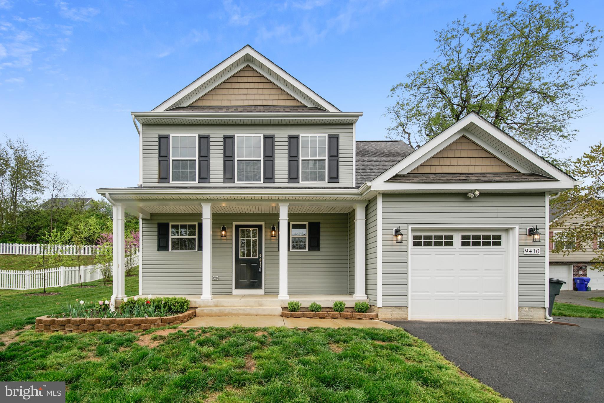 CLIFFTON ON THE POTOMAC - Residential