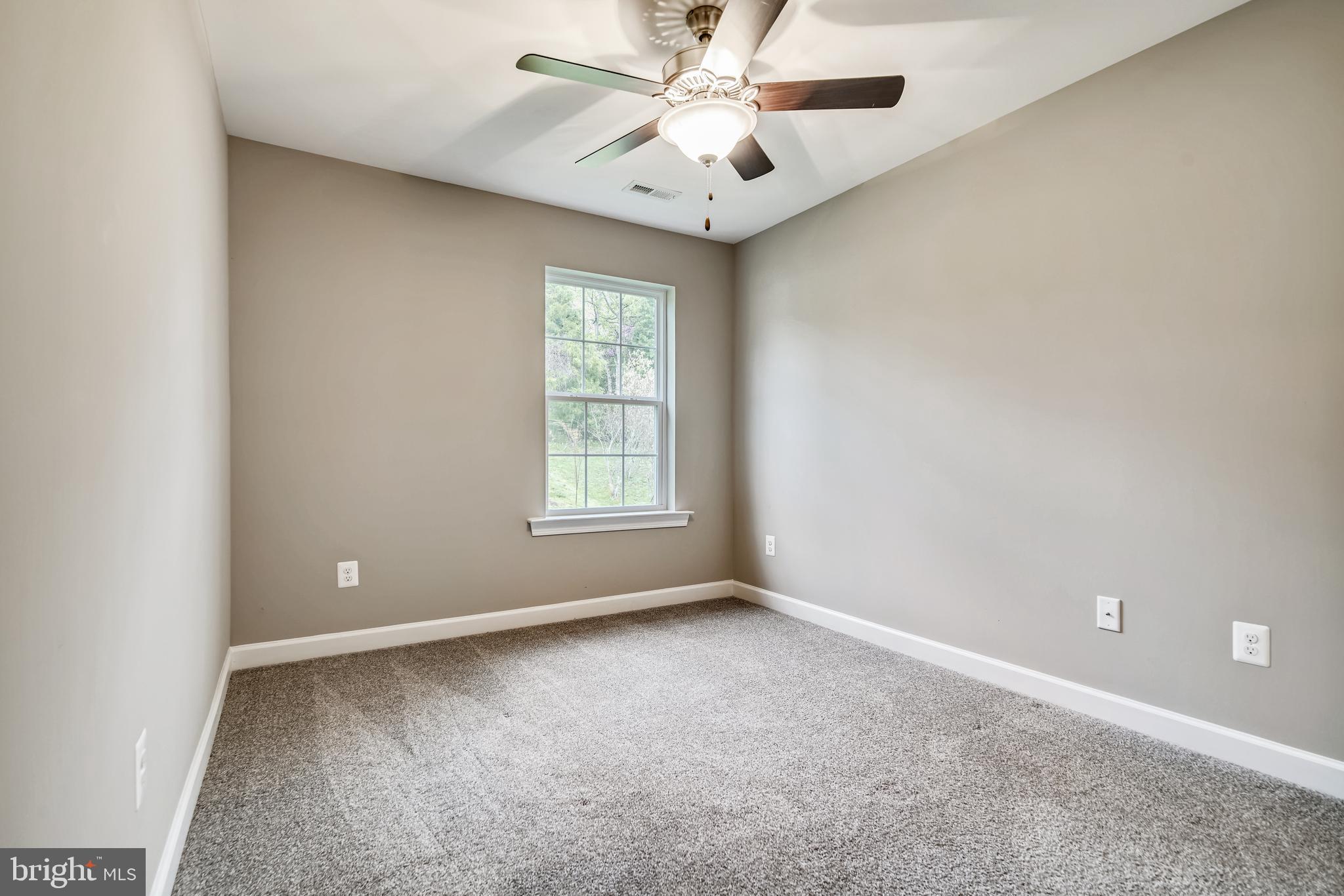 CLIFFTON ON THE POTOMAC - Residential