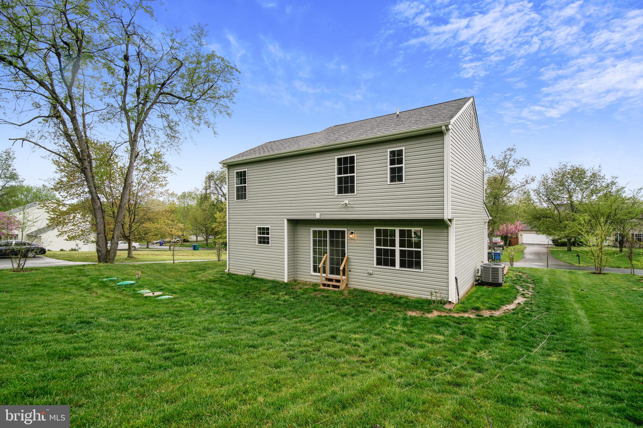 CLIFFTON ON THE POTOMAC - Residential