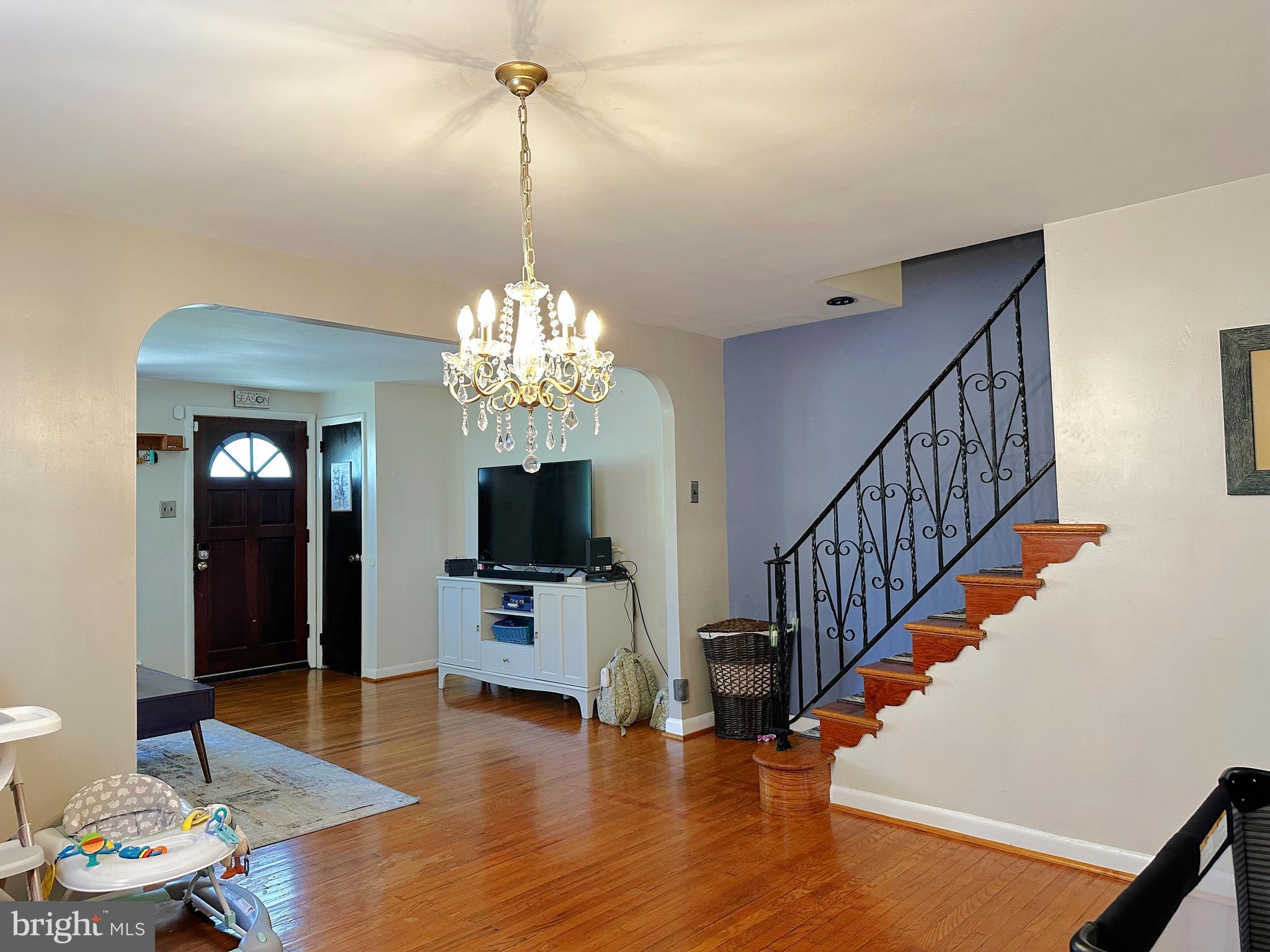 CURRAN TERRACE - Residential
