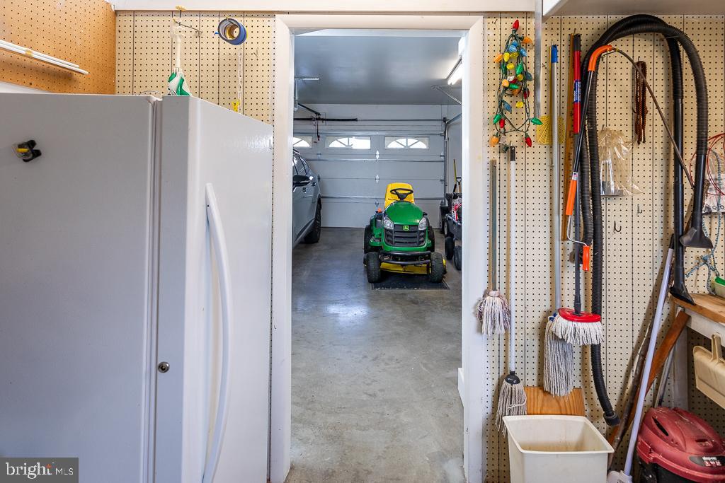 AIRPORT ADDITION - Residential