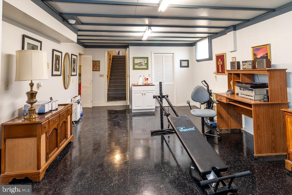 AIRPORT ADDITION - Residential